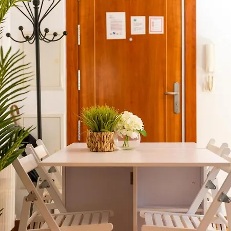 Apartment Center *